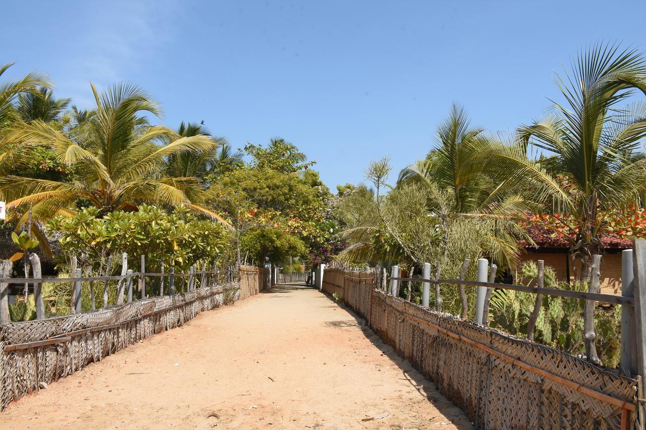 Aqua Blue Hotel Arugam Bay Exterior photo