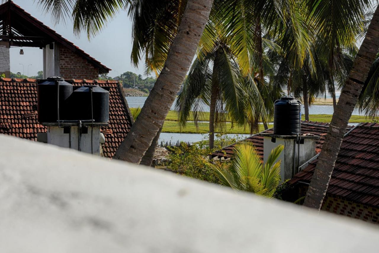 Aqua Blue Hotel Arugam Bay Exterior photo